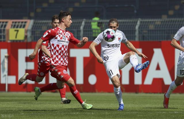 西班牙迎战斯洛伐克，双方实力均衡