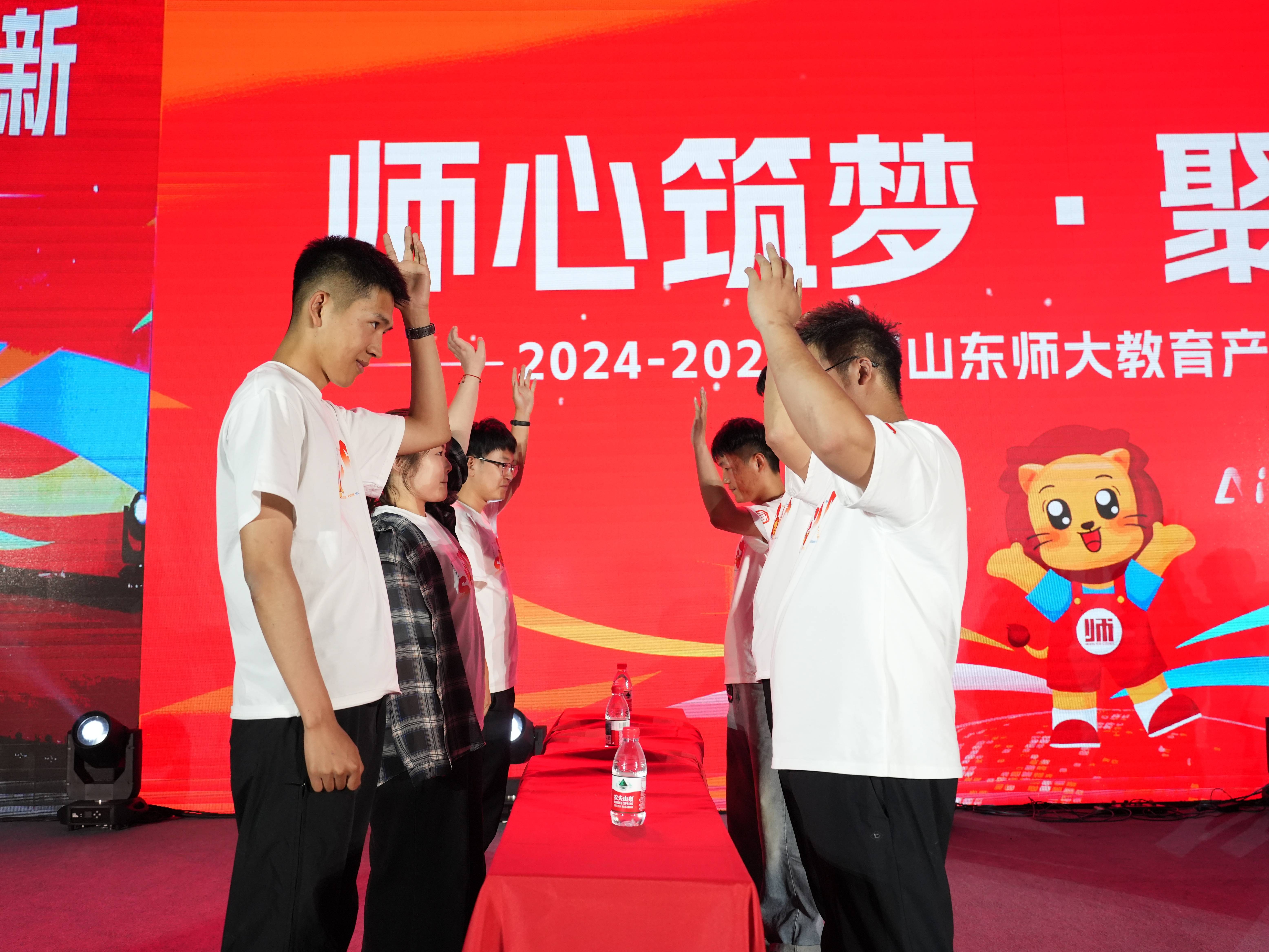 一场紧张的比赛，爆发出惊喜