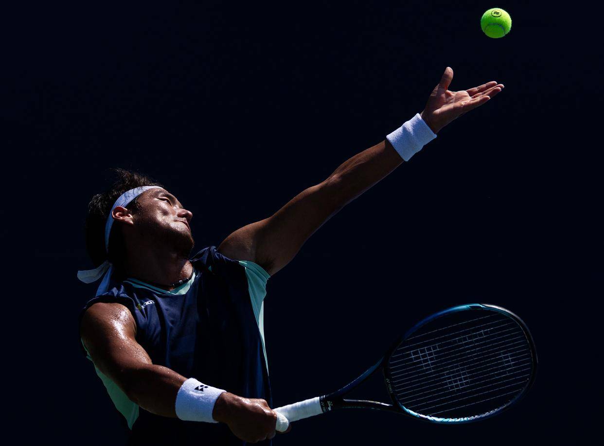 DB彩票-加拿大选手在网球赛中获得胜利