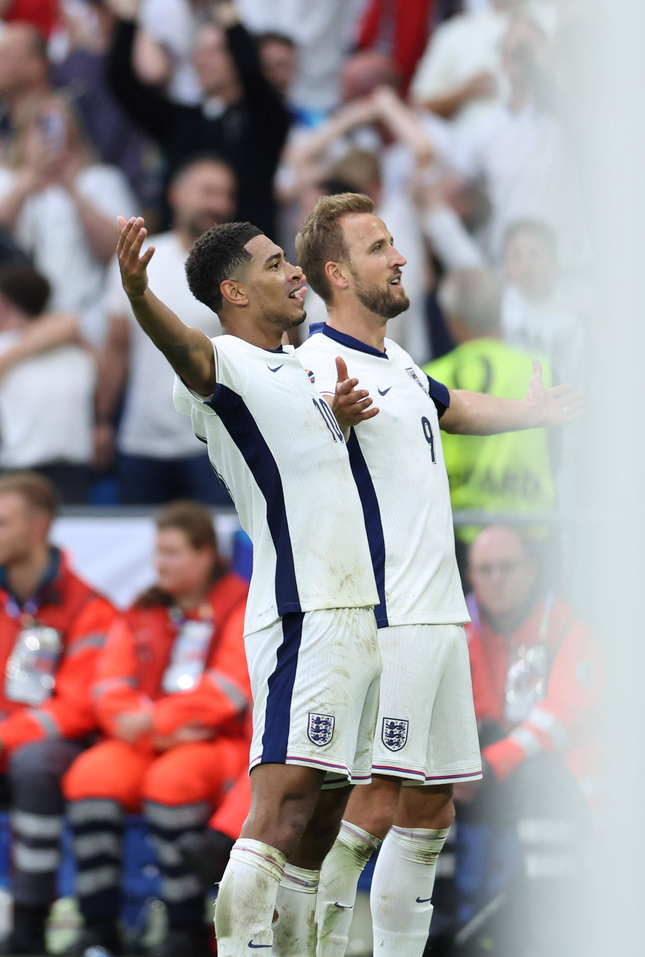 DB彩票试玩-英格兰足球队在国际比赛中战胜对手