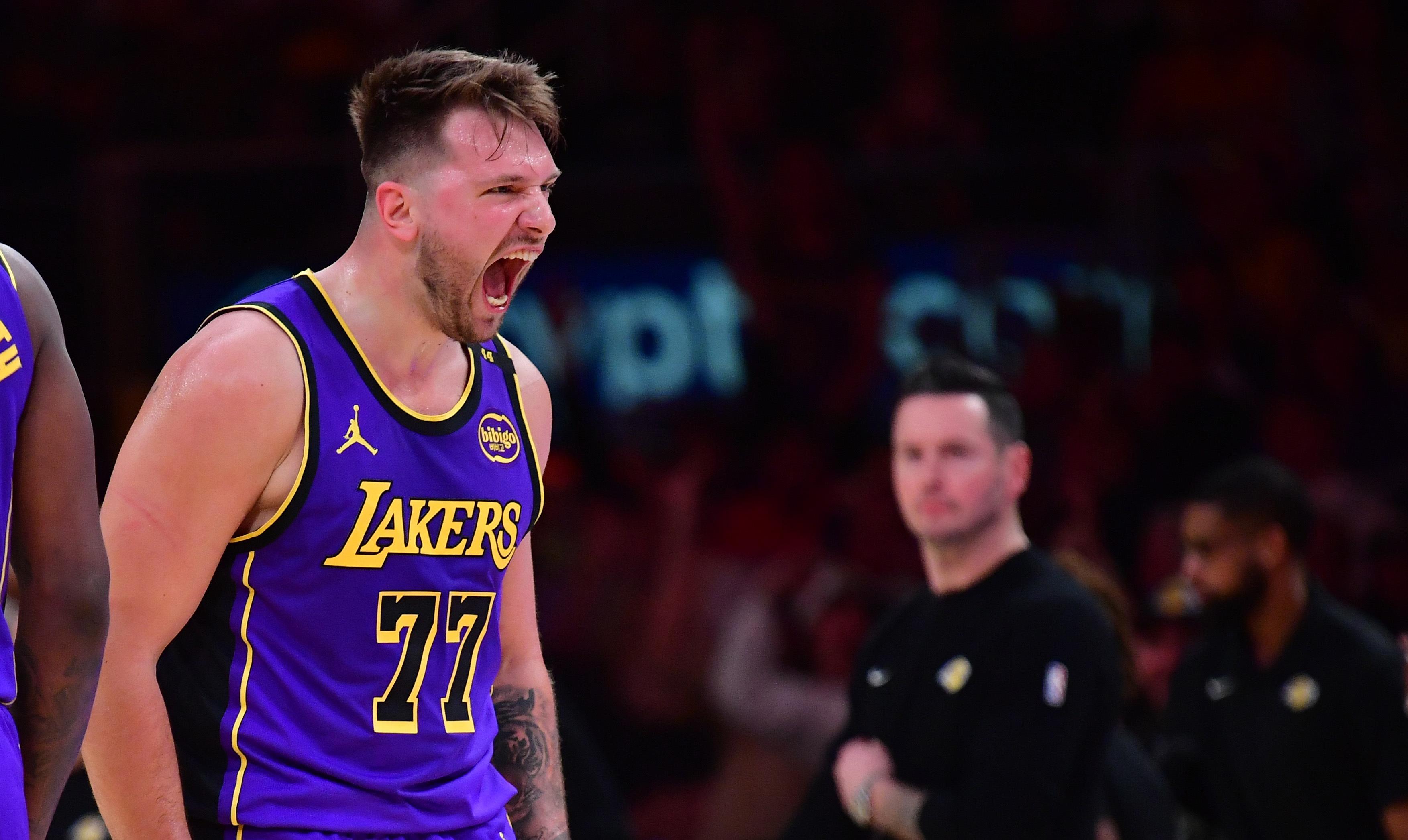 DB彩票官网-火箭主场大胜湖人，保持不败