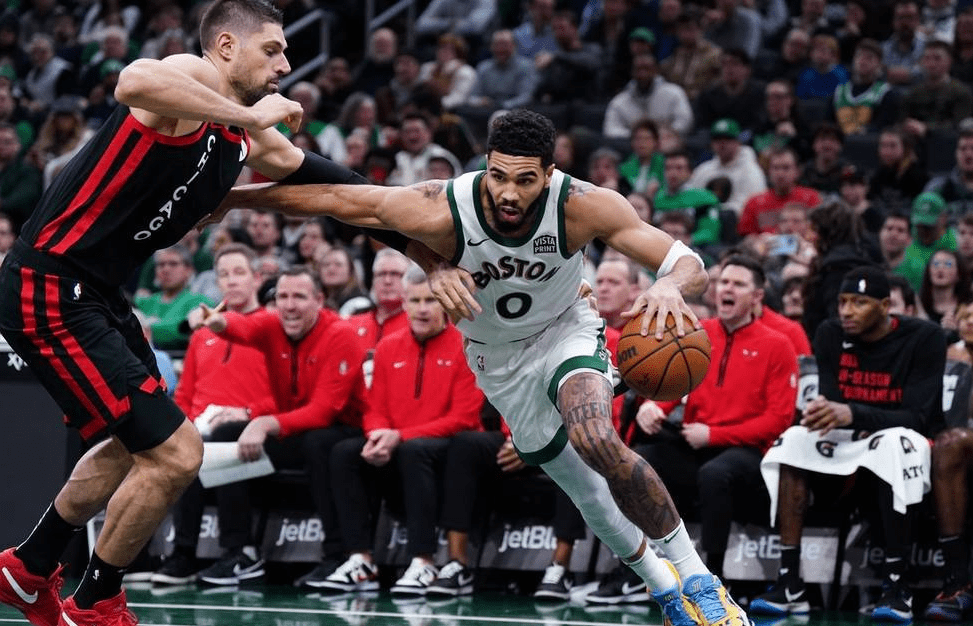 公牛击败雷霆，拉文全场27分