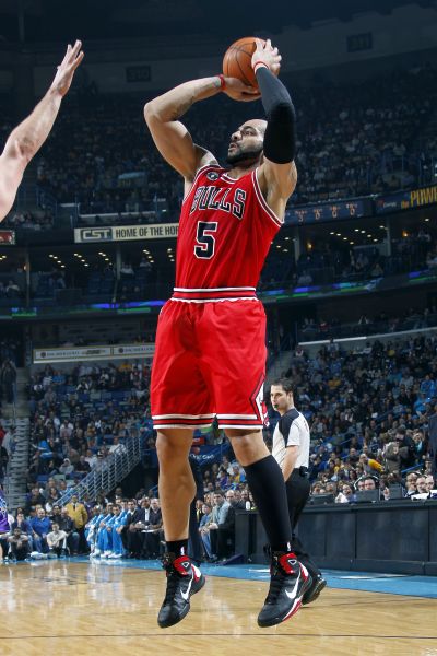 DB彩票试玩-公牛击败黄蜂，拉维尼实现绝杀