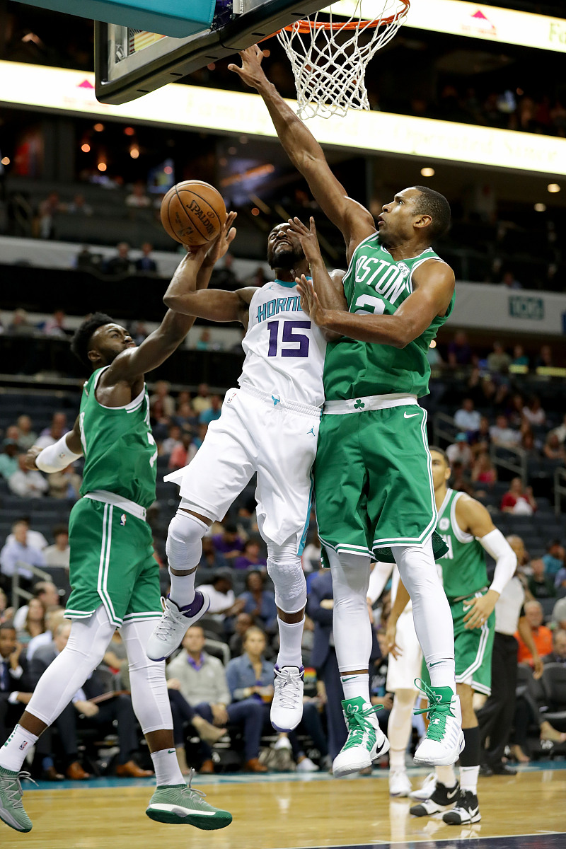 DB彩票平台-凯尔特人客场擒下掘金，布朗决胜三分