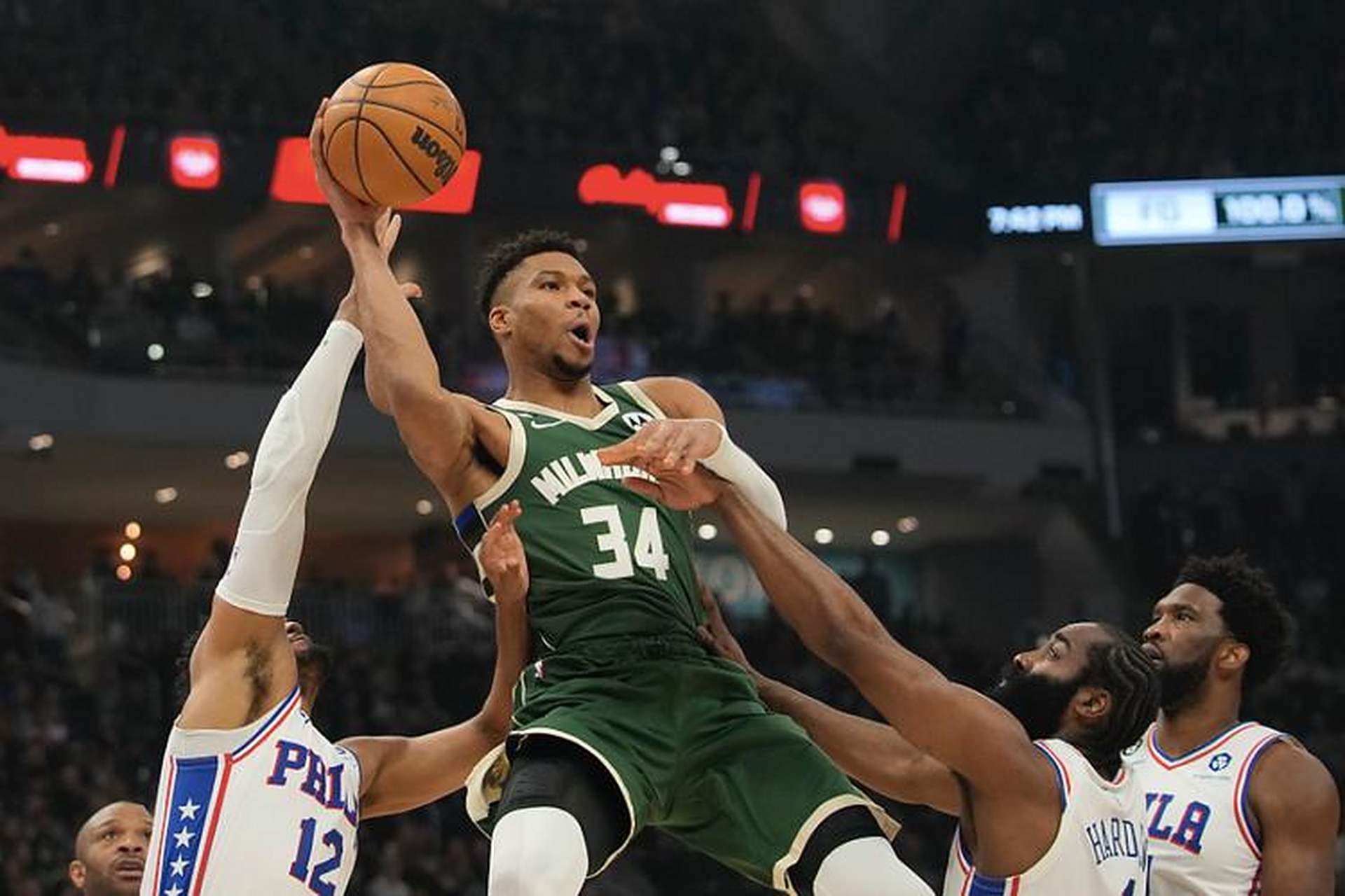 多宝彩票-76人击败雄鹿，保持领先