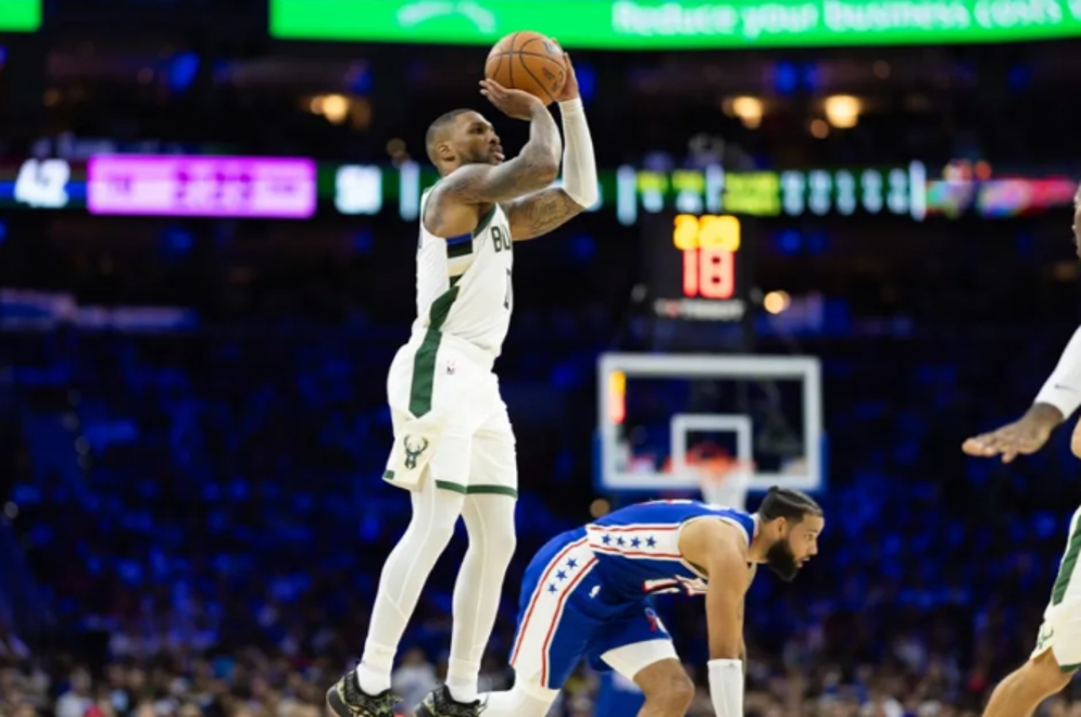 76人击败雄鹿，保持领先