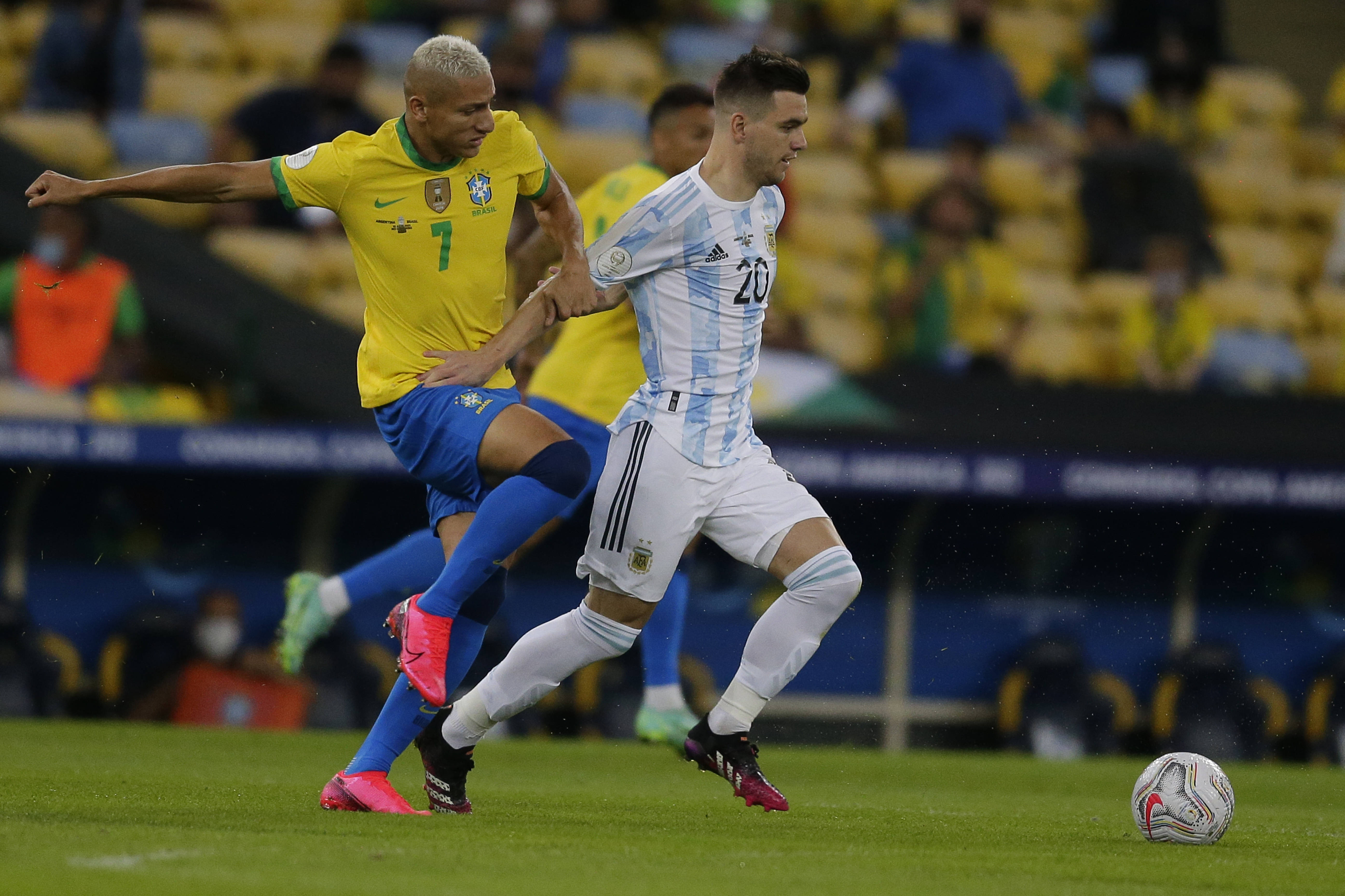 阿根廷2-1战胜巴西，捧得美洲杯冠军！