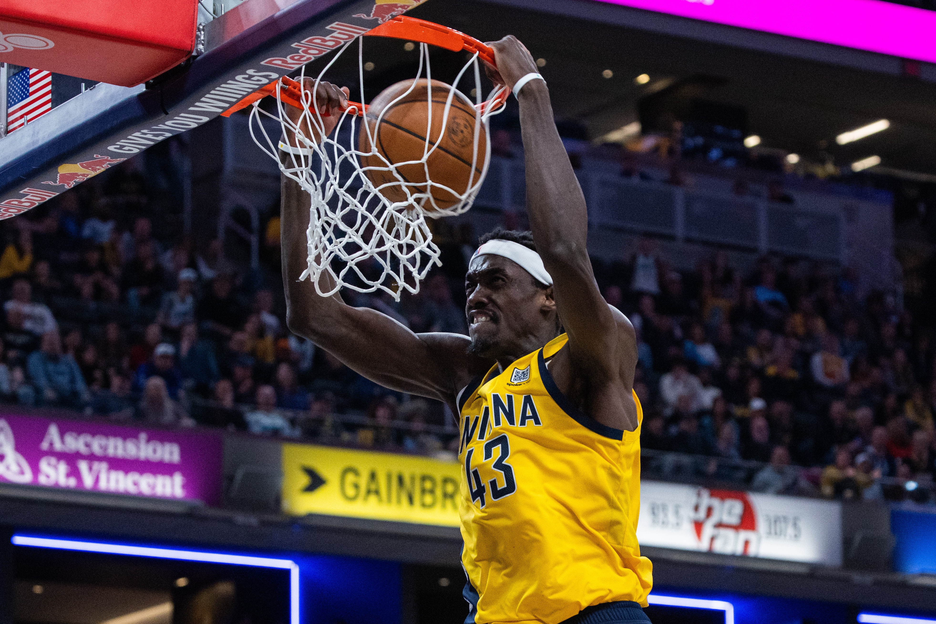 DB彩票官网-猛龙客场擒掘金，西亚卡姆发挥出色