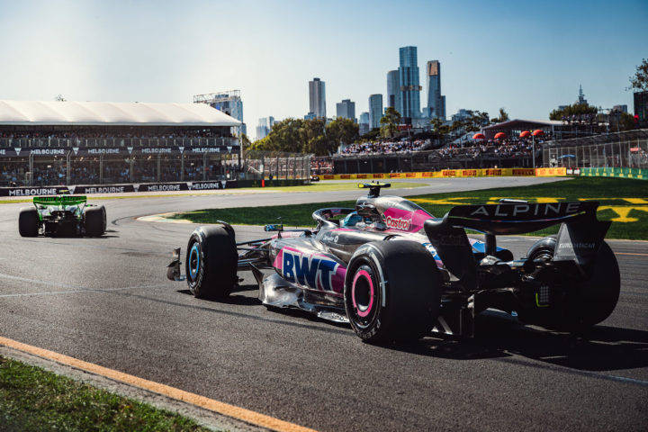 DB彩票平台-索伯车队鏖战哈斯车队，诺里斯刷新纪录的简单介绍